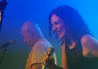 Électrifié jusqu’au bout des médiators, le quatuor vous propose une virée blues-rock jubilatoire.